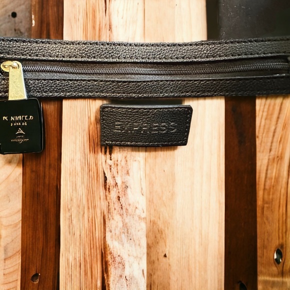 Express Black Leather Purse - Picture 2 of 9